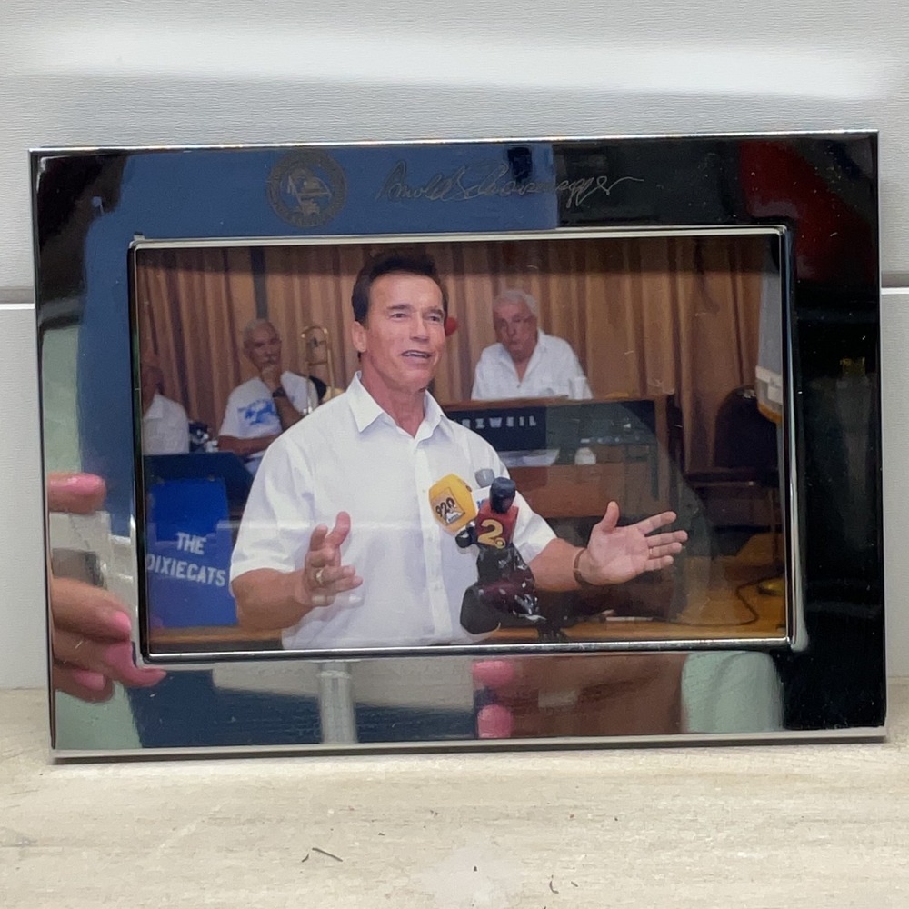 Arnold Schwarzenegger Governor of California Signed Frame Photo 2006 Memorabilia